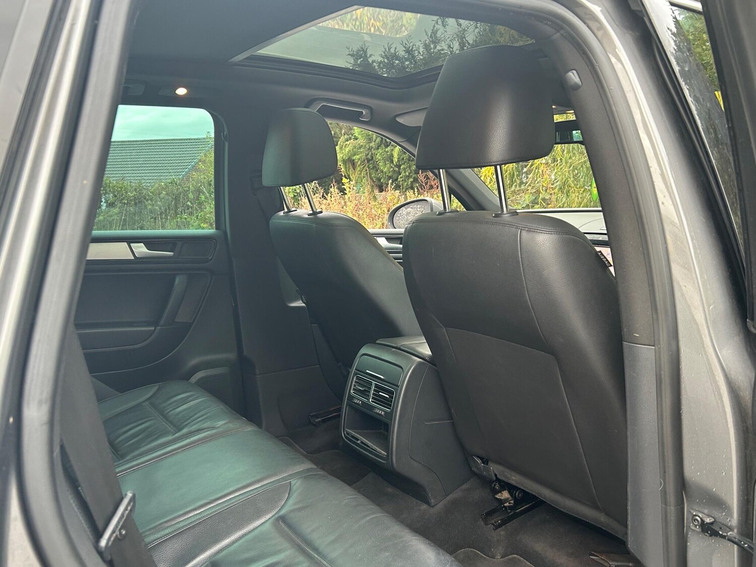 Used Volkswagen Touareg 2013 for sale - 76408367: Photo 40