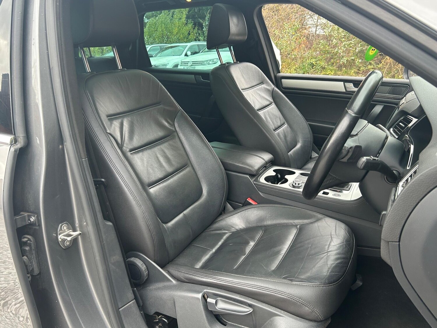 Used Volkswagen Touareg 2013 for sale - 76408367: Photo 42