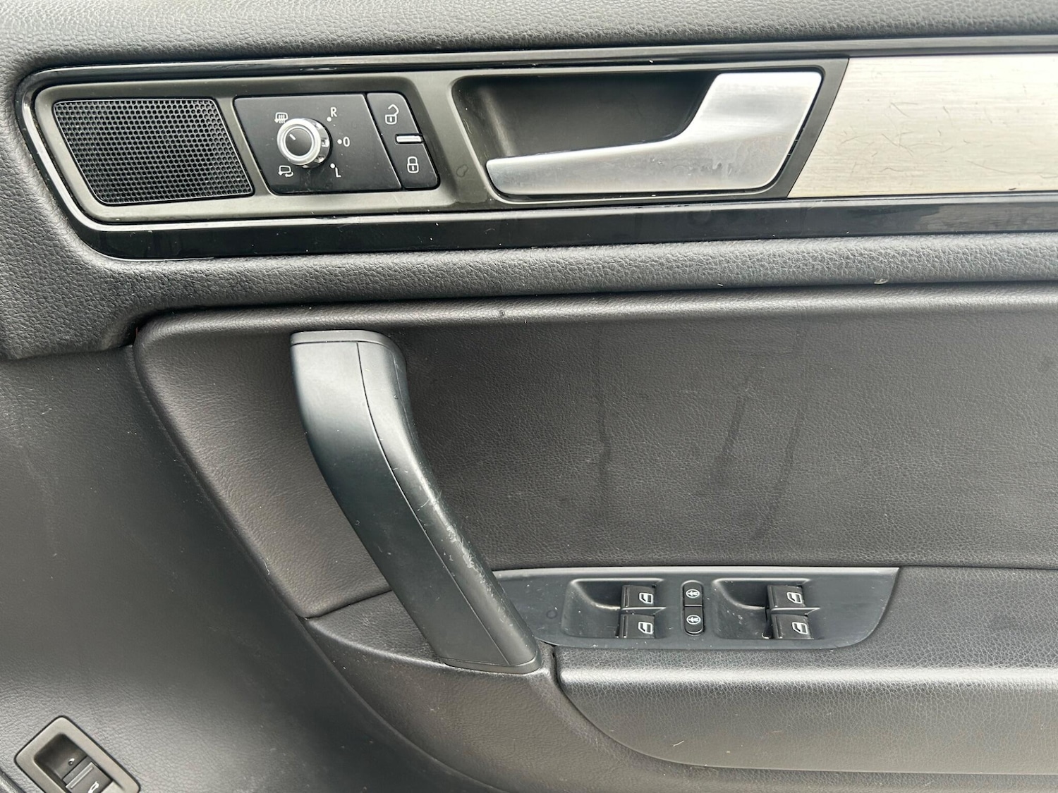 Used Volkswagen Touareg 2013 for sale - 76408367: Photo 43