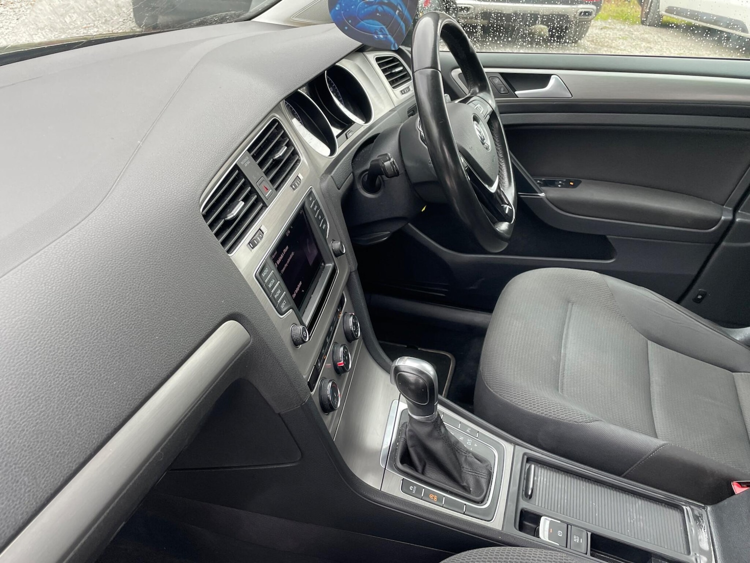 Used Volkswagen Golf 2016 for sale - 76270260: Photo 18
