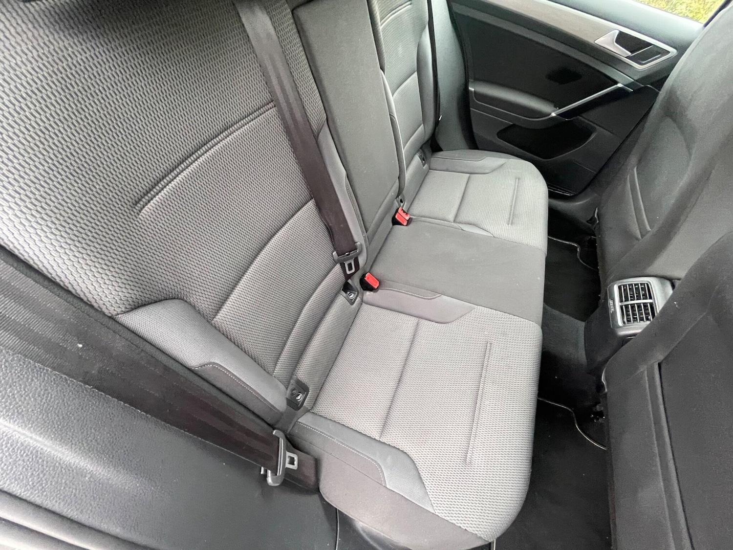 Used Volkswagen Golf 2016 for sale - 76270260: Photo 21
