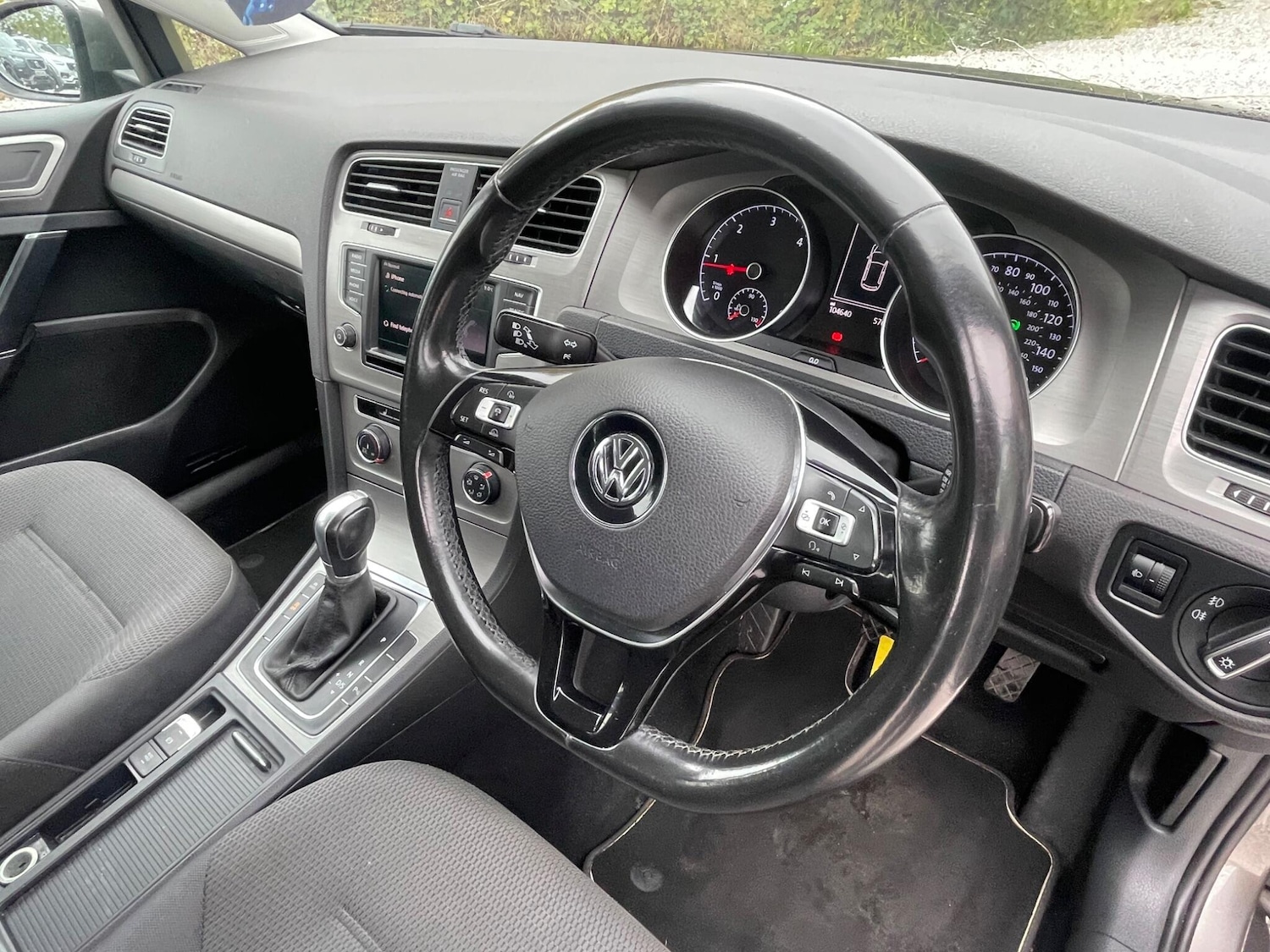 Used Volkswagen Golf 2016 for sale - 76270260: Photo 28