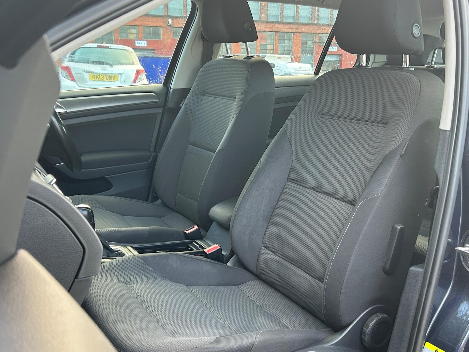 Used Volkswagen Golf 2013 for sale - 76742690: Photo 14