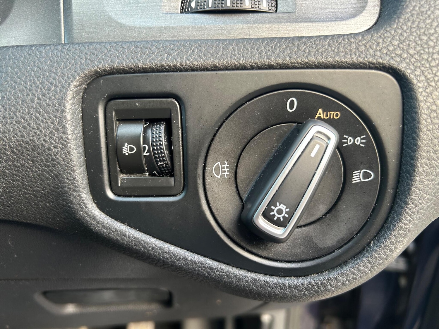 Used Volkswagen Golf 2013 for sale - 76742690: Photo 34