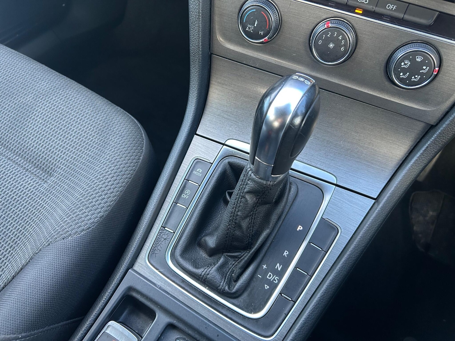 Used Volkswagen Golf 2013 for sale - 76742690: Photo 37