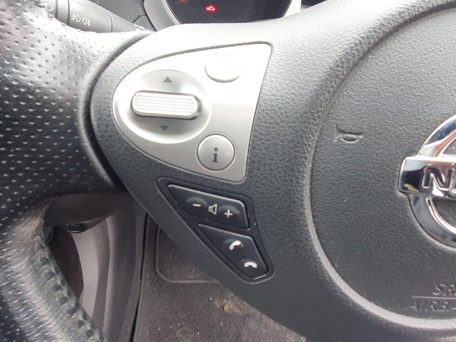 Used Nissan Juke 2015 for sale - 76215448: Photo 27