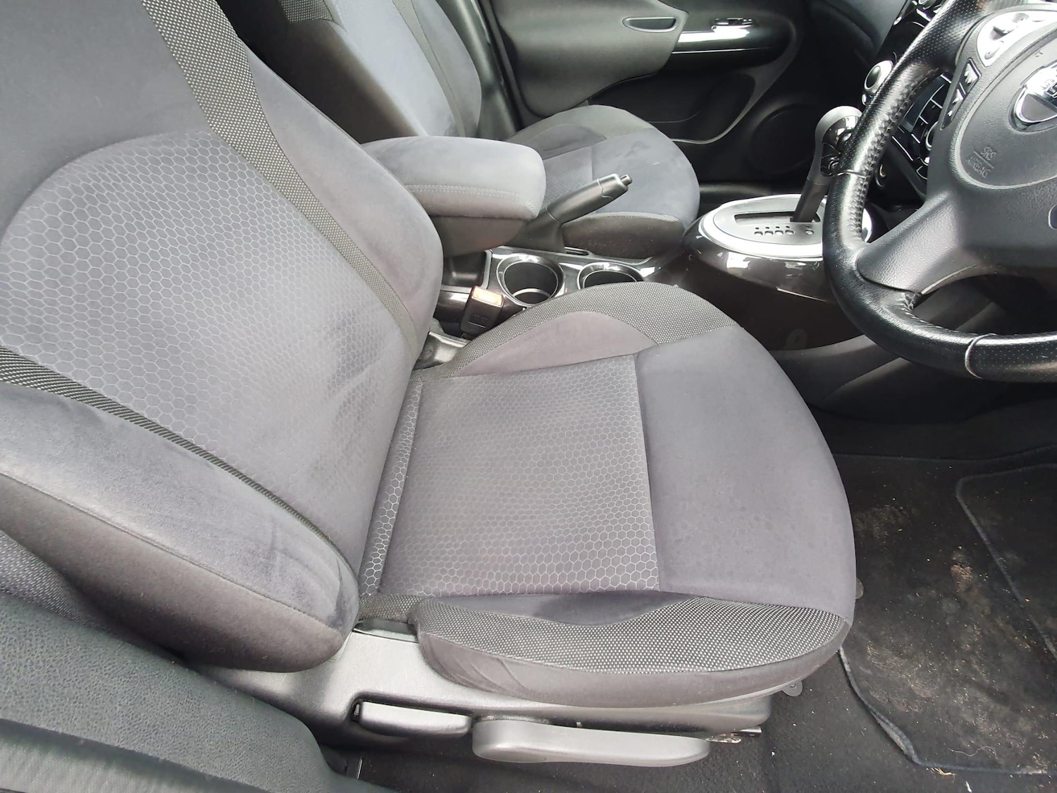 Used Nissan Juke 2015 for sale - 76215448: Photo 28