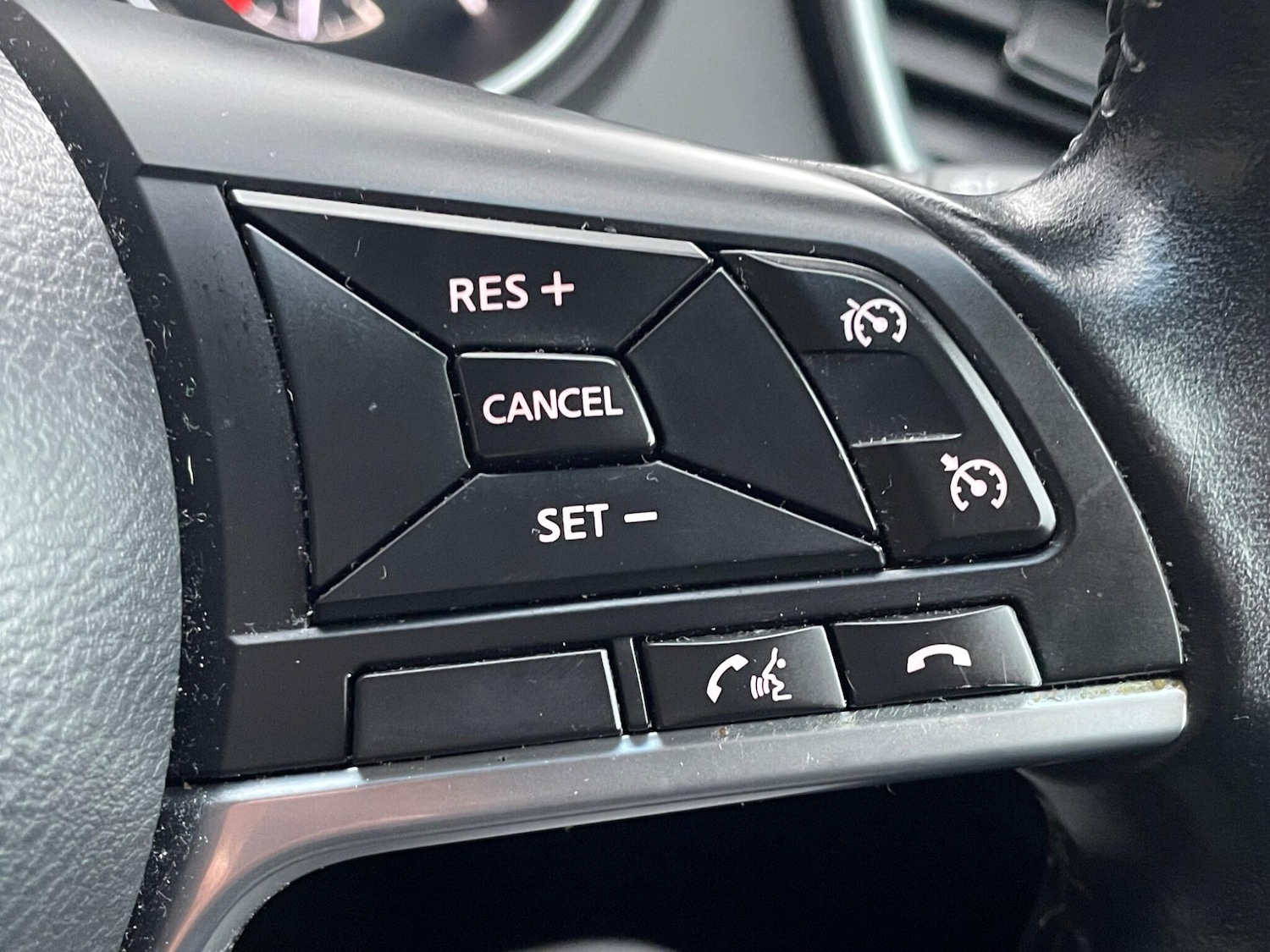 Used Nissan Qashqai for sale - 76527826: Photo 43