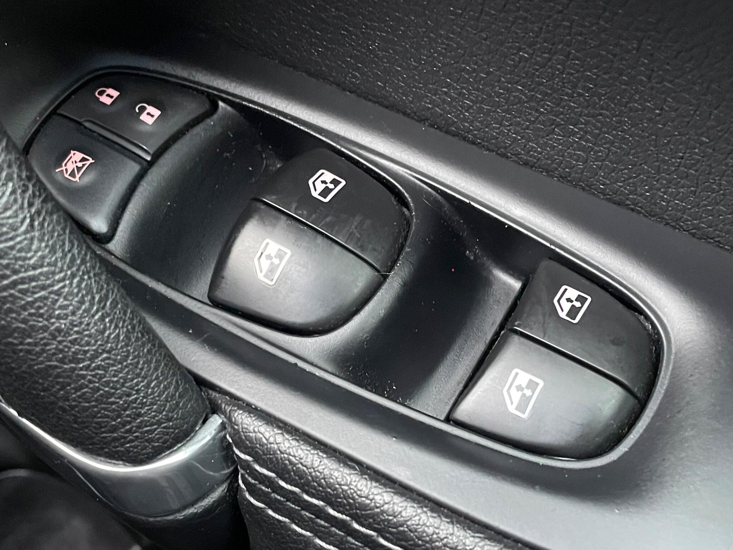 Used Nissan Qashqai for sale - 76527826: Photo 48