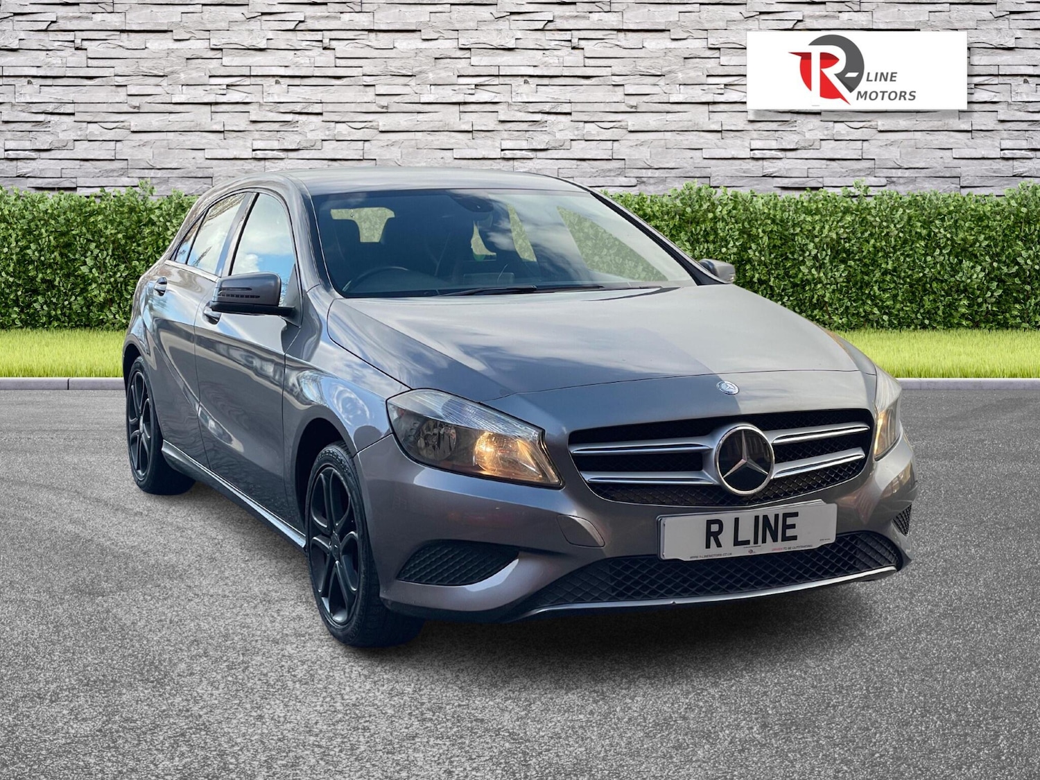 Used Mercedes-Benz A-Class 2014 for sale - 76521581: Photo 2