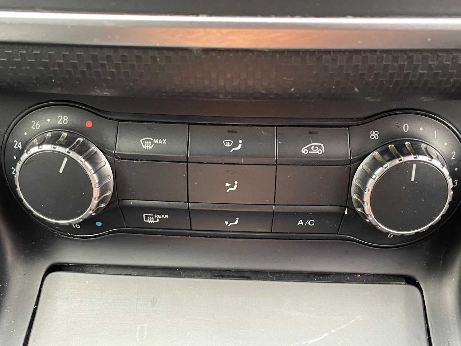 Used Mercedes-Benz A-Class 2014 for sale - 76521581: Photo 35