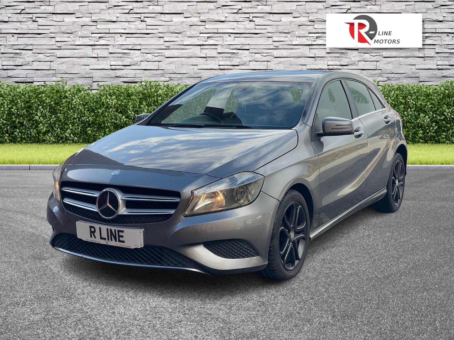 Used Mercedes-Benz A-Class 2014 for sale - 76521581: Photo 4