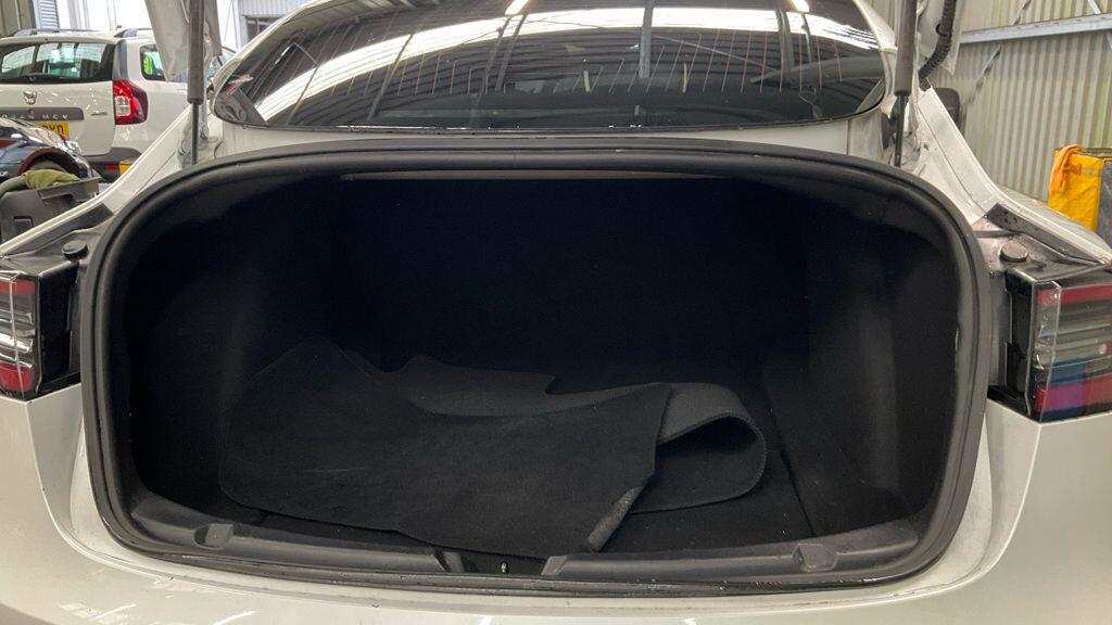 Used Tesla Model 3 2020 for sale - 76538114: Photo 8