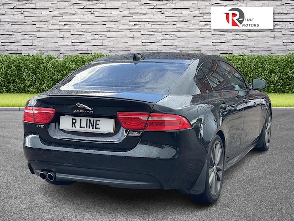 Used Jaguar XE 2016 for sale - 76227521: Photo 11
