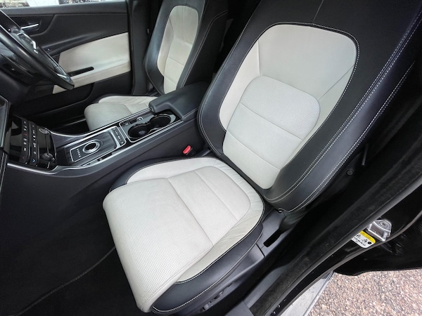 Used Jaguar XE 2016 for sale - 76227521: Photo 19