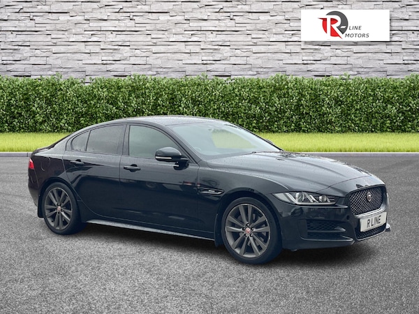 Used Jaguar XE 2016 for sale - 76227521: Photo 1