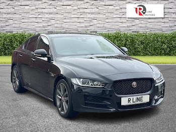 Used Jaguar XE 2016 for sale - 76227521: Photo 2