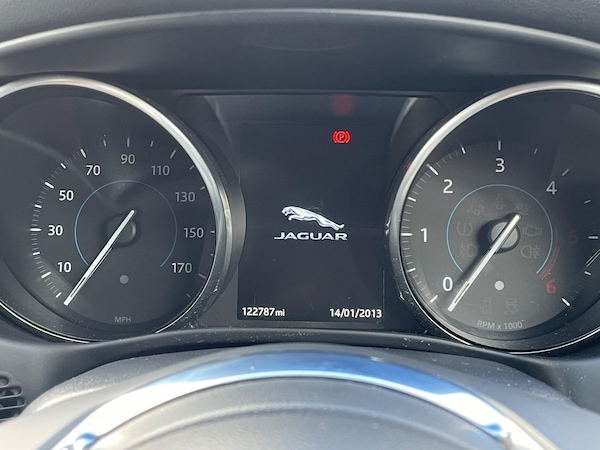 Used Jaguar XE 2016 for sale - 76227521: Photo 37