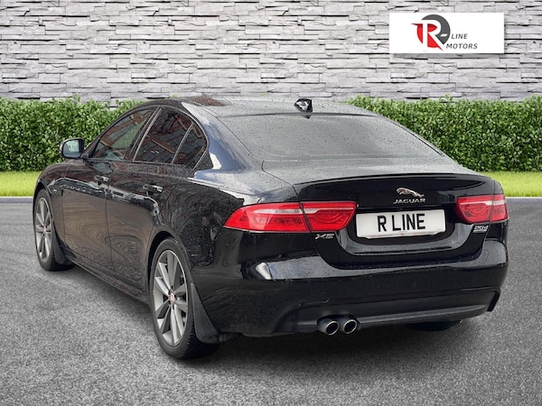 Used Jaguar XE 2016 for sale - 76227521: Photo 7