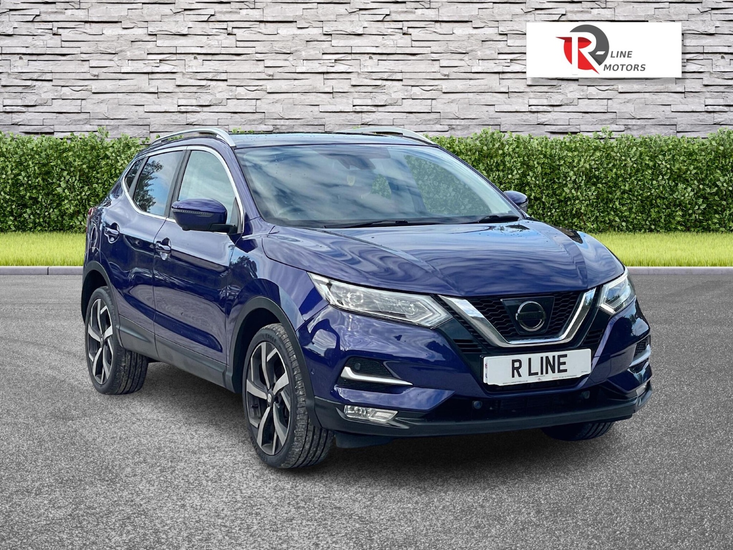 Used Nissan Qashqai 2017 for sale - 76109519: Photo 2