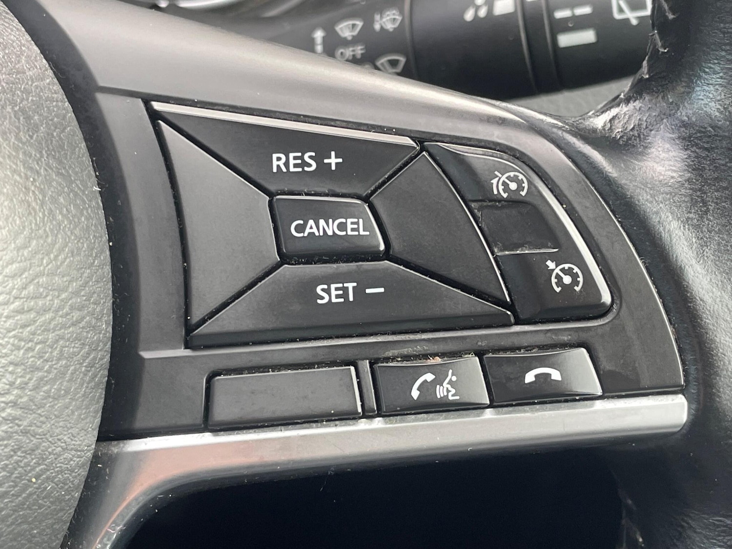 Used Nissan Qashqai 2017 for sale - 76109519: Photo 31