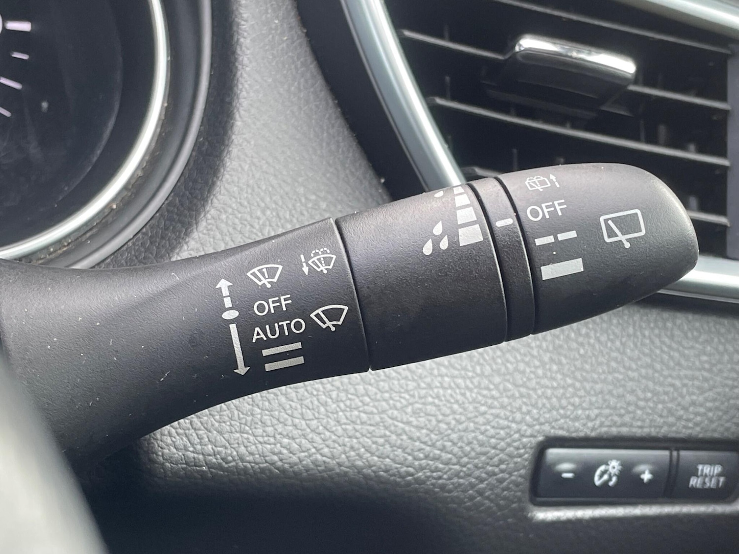 Used Nissan Qashqai 2017 for sale - 76109519: Photo 35