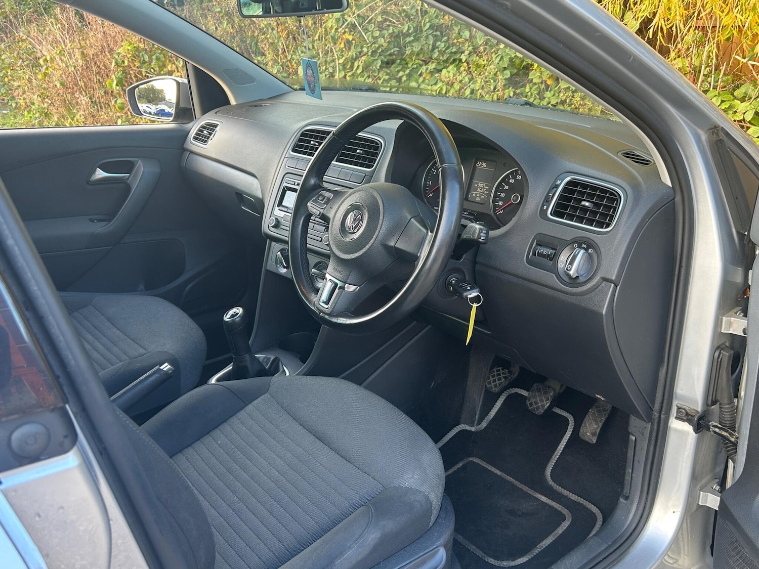 Used Volkswagen Polo 2012 for sale - 76425777: Photo 15