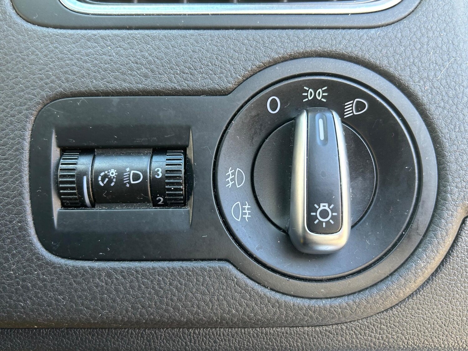 Used Volkswagen Polo 2012 for sale - 76425777: Photo 29