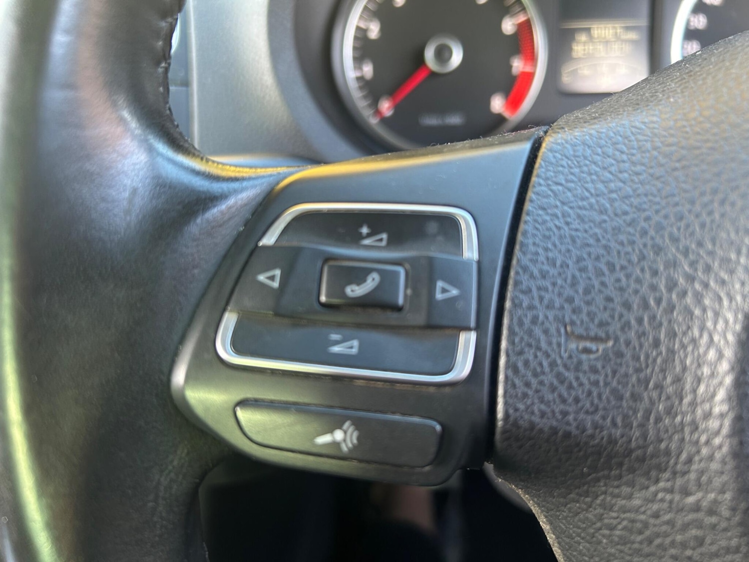 Used Volkswagen Polo 2012 for sale - 76425777: Photo 32