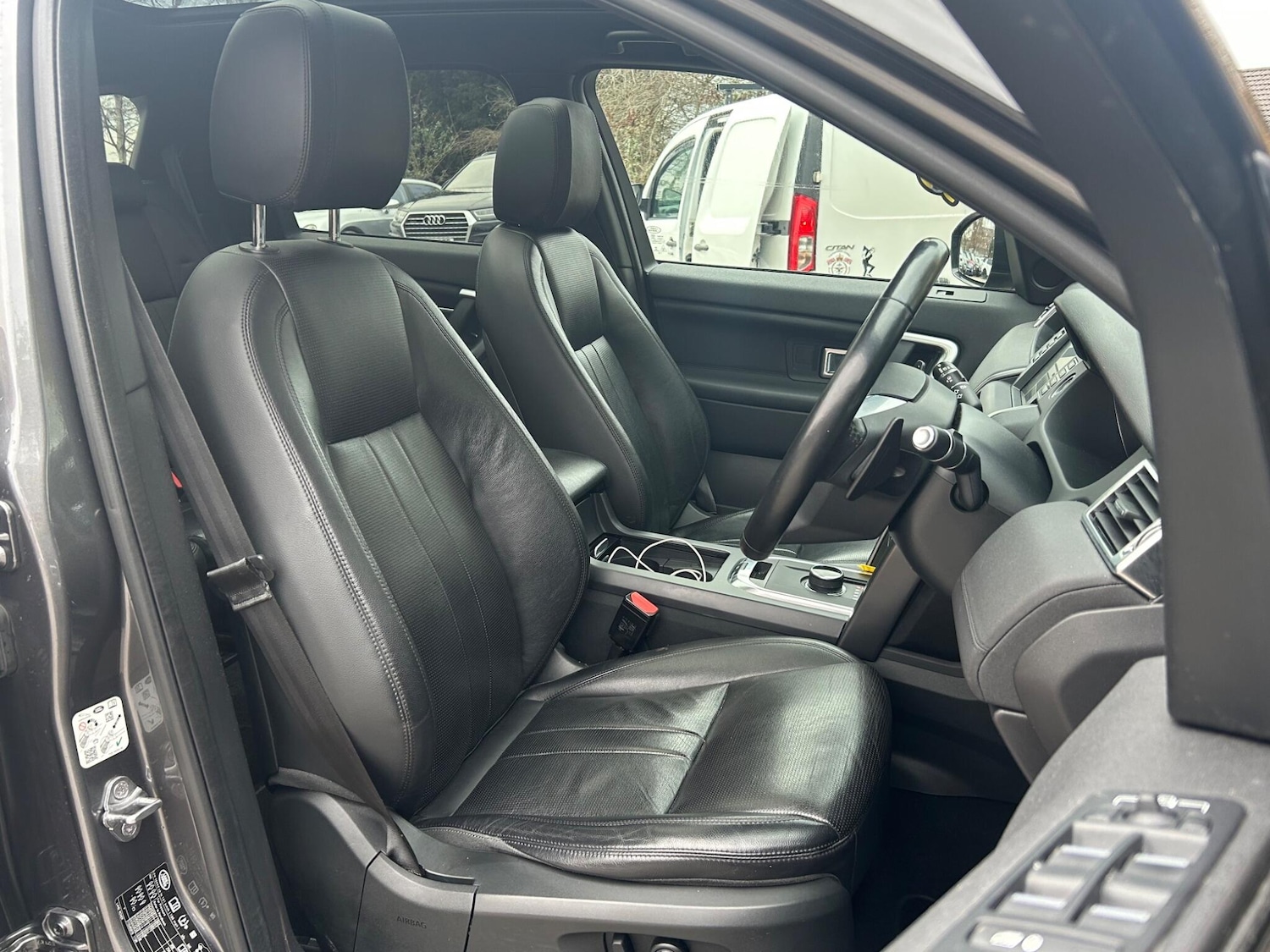 Used Land Rover Discovery Sport 2018 for sale - 77484109: Photo 31