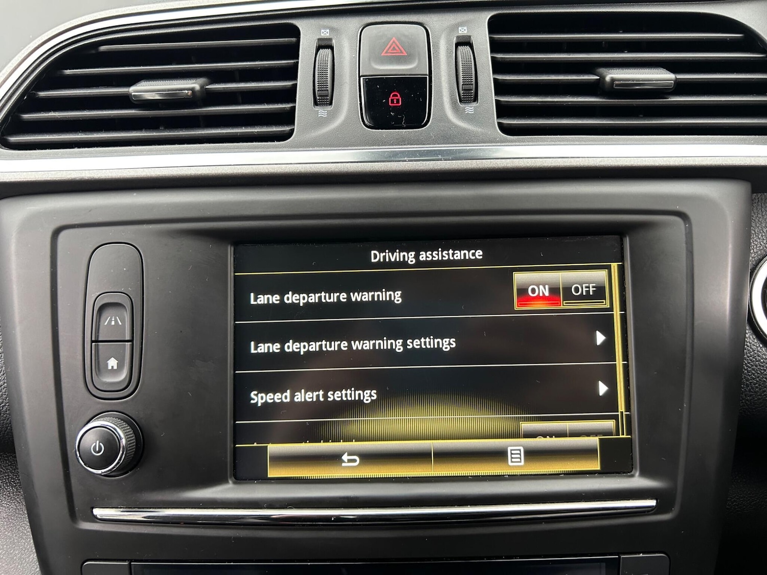 Used Renault Kadjar 2016 for sale - 77215306: Photo 43