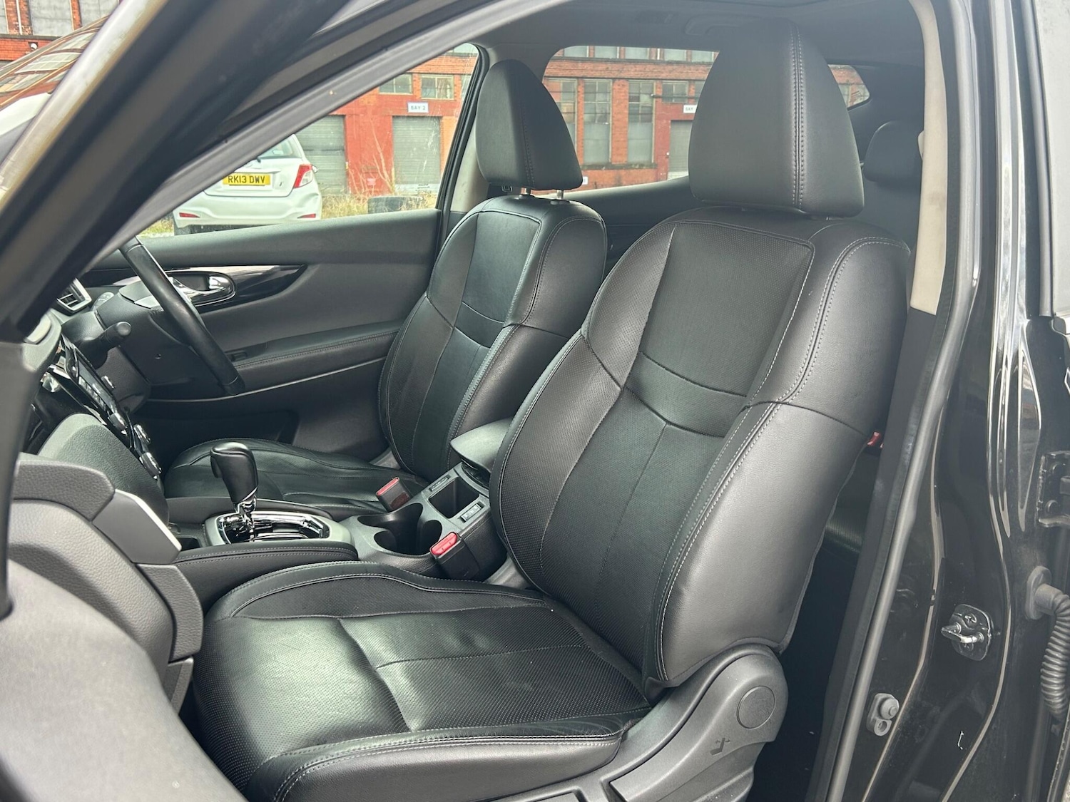 Used Nissan Qashqai 2015 for sale - 77637613: Photo 15