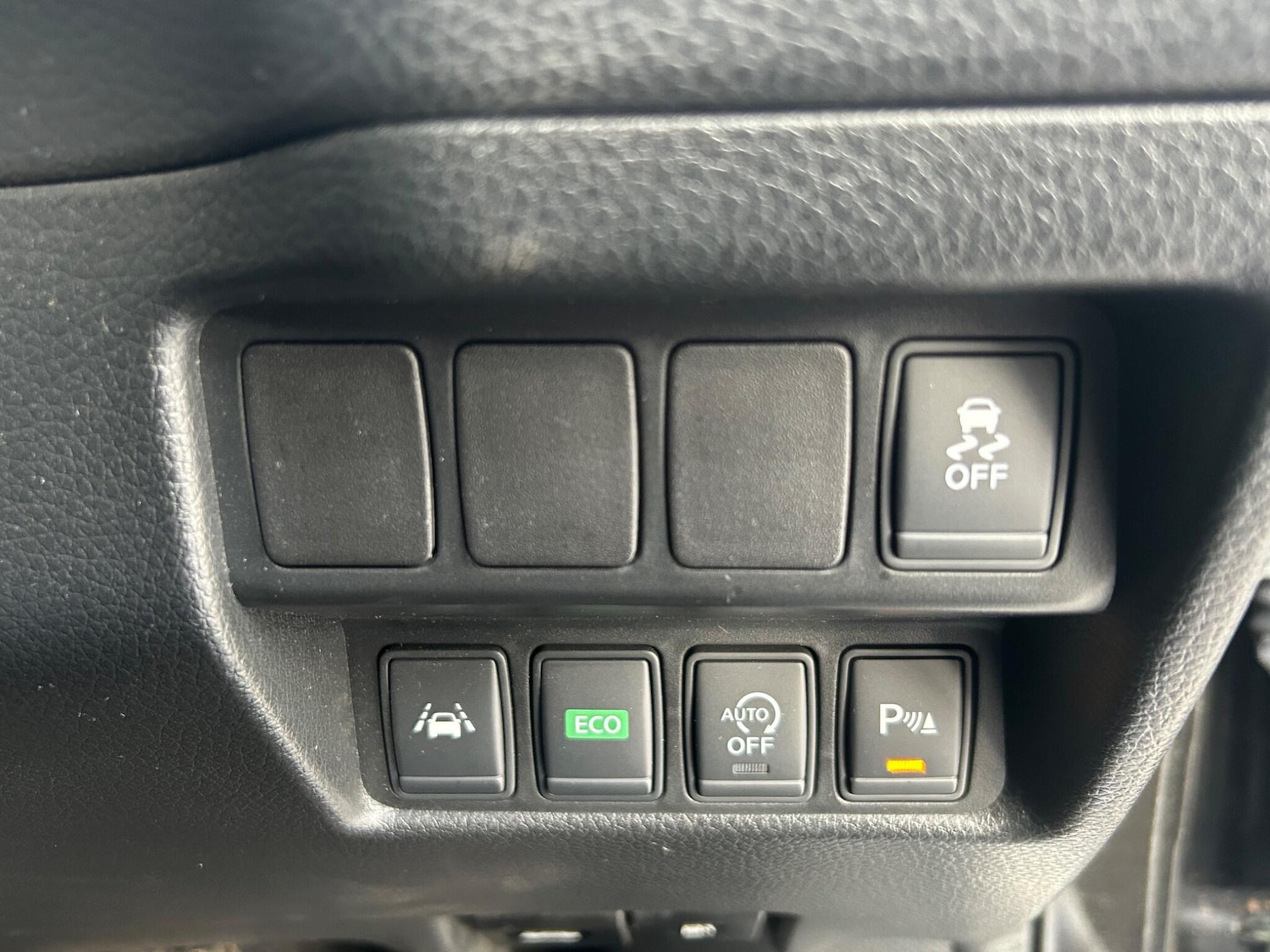 Used Nissan Qashqai 2015 for sale - 77637613: Photo 34