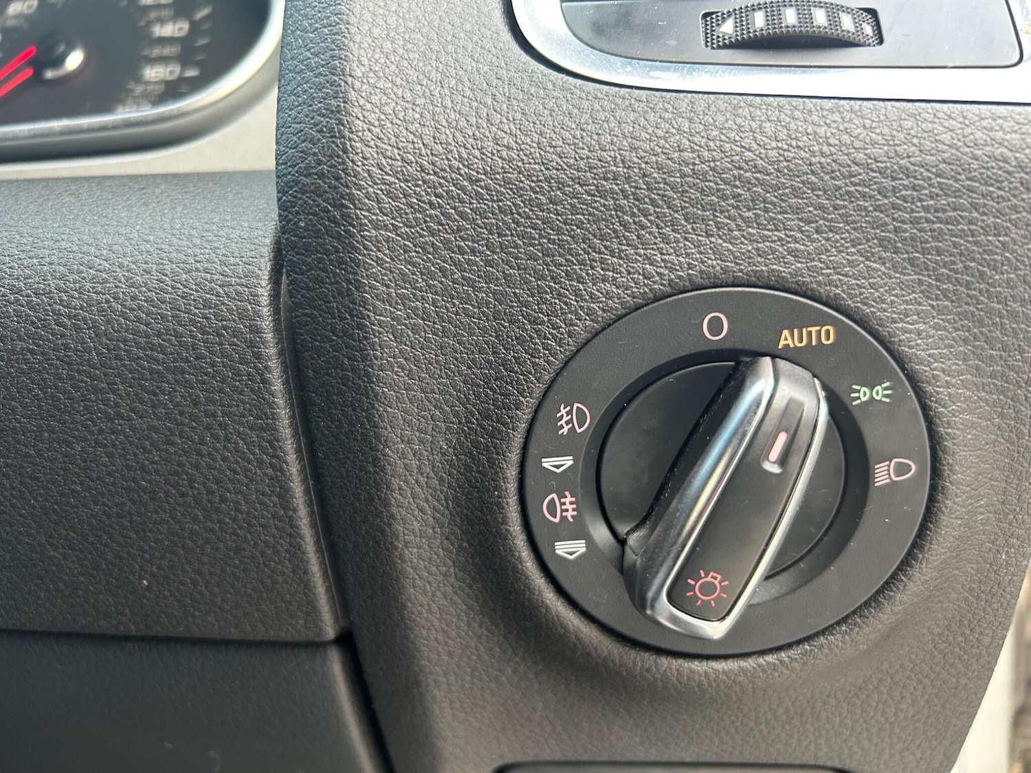 Used Audi Q7 2015 for sale - 77279714: Photo 36