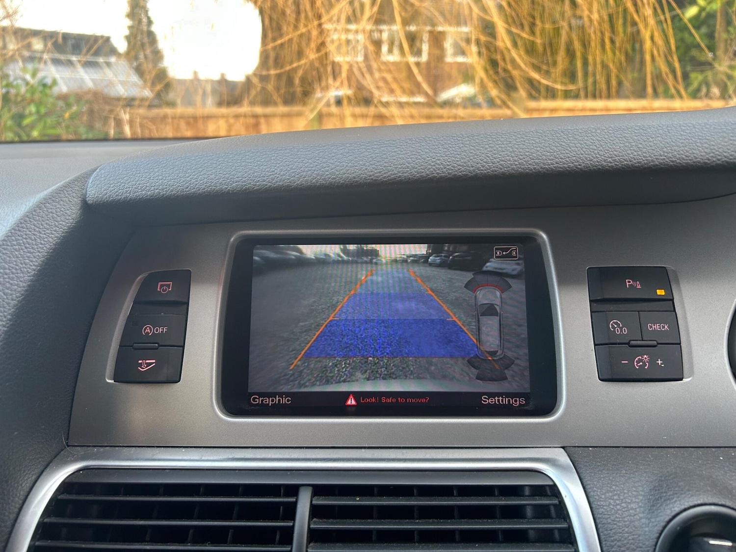 Used Audi Q7 2015 for sale - 77279714: Photo 44