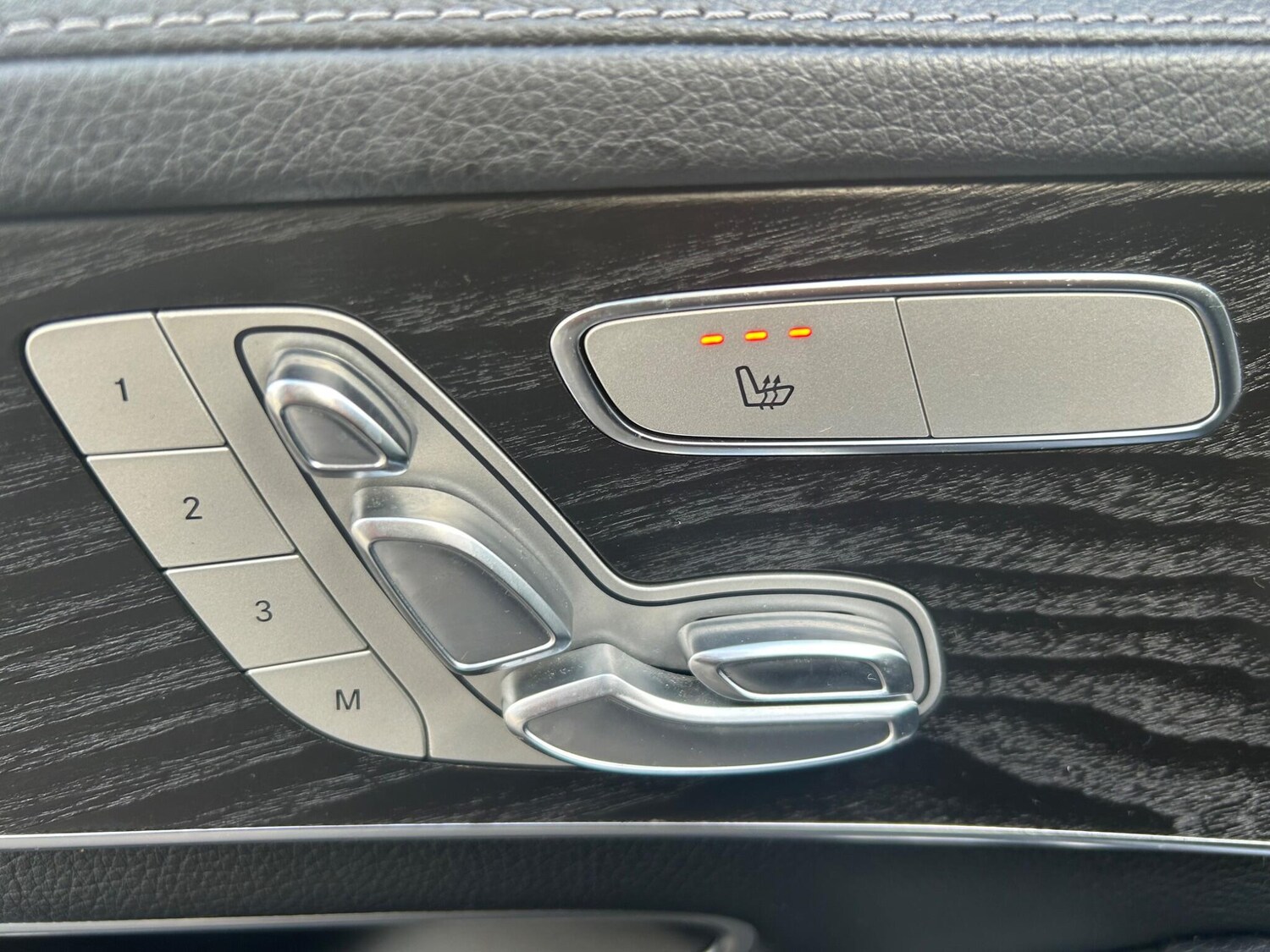 Used Mercedes-Benz C Class 2015 for sale - 76446606: Photo 21