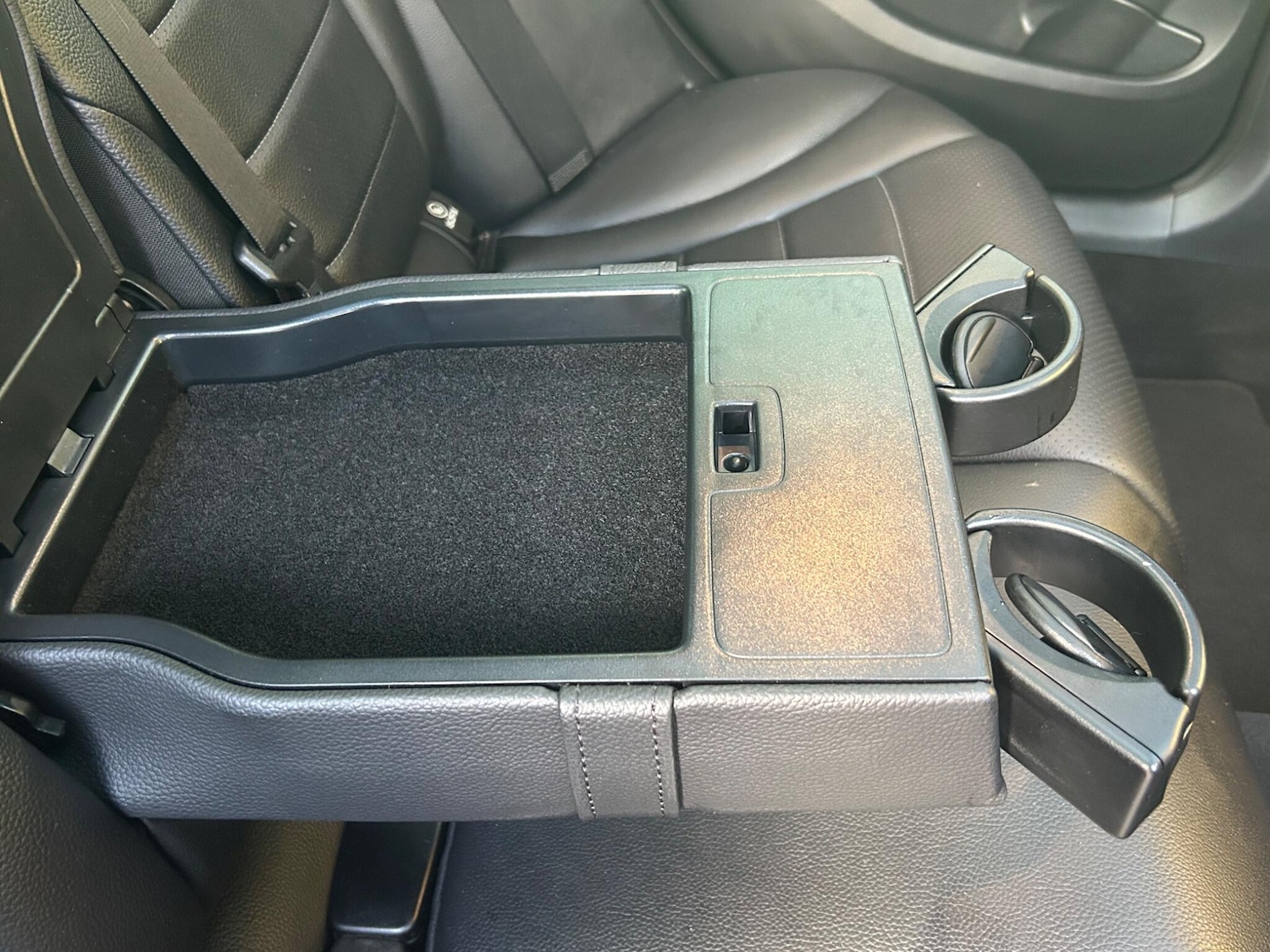 Used Mercedes-Benz C Class 2015 for sale - 76446606: Photo 29