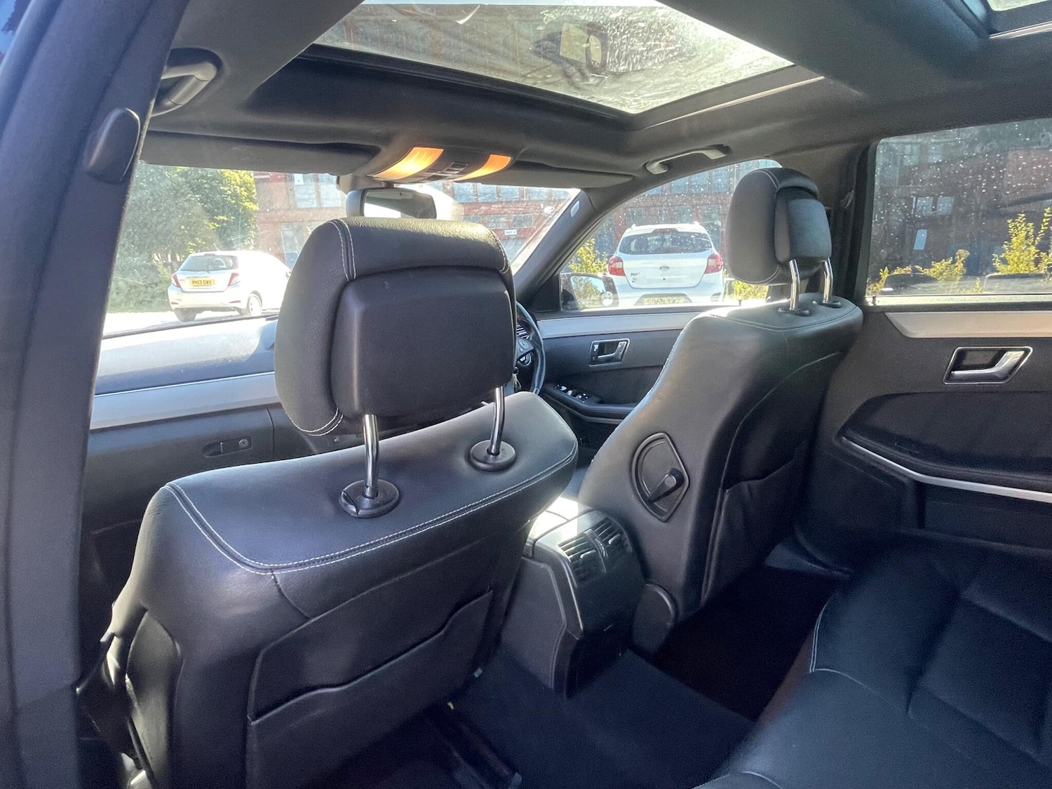 Used Mercedes-Benz E Class 2009 for sale - 76152725: Photo 25