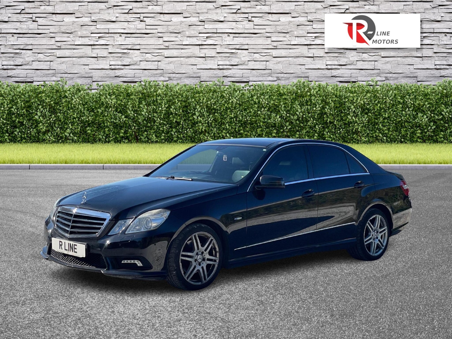 Used Mercedes-Benz E Class 2009 for sale - 76152725: Photo 4