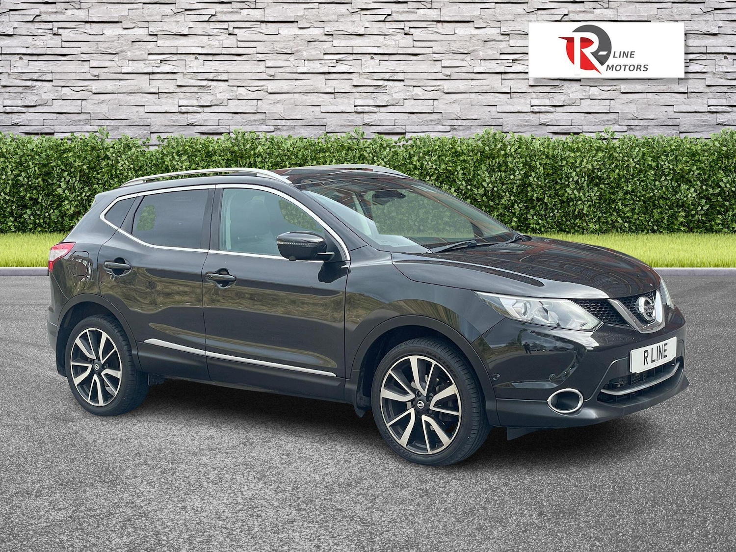 Used Nissan Qashqai 2017 for sale - 76742559: Photo 1