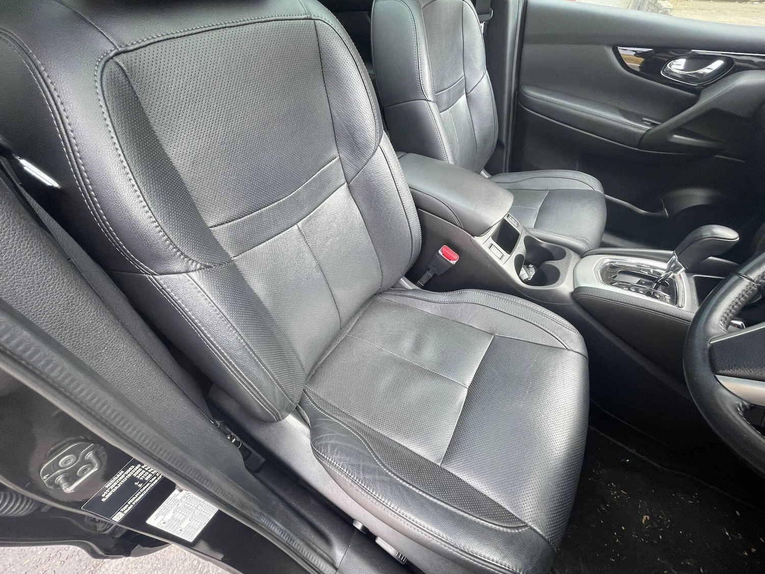 Used Nissan Qashqai 2017 for sale - 76742559: Photo 18