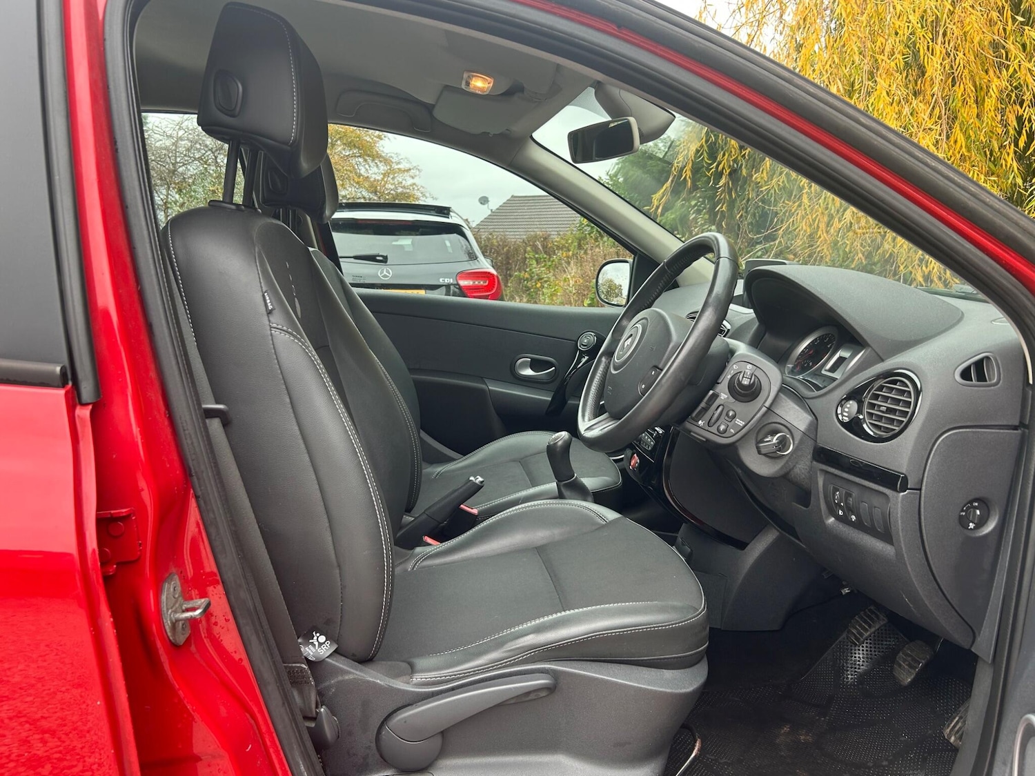 Used Renault Clio 2012 for sale - 76513210: Photo 15