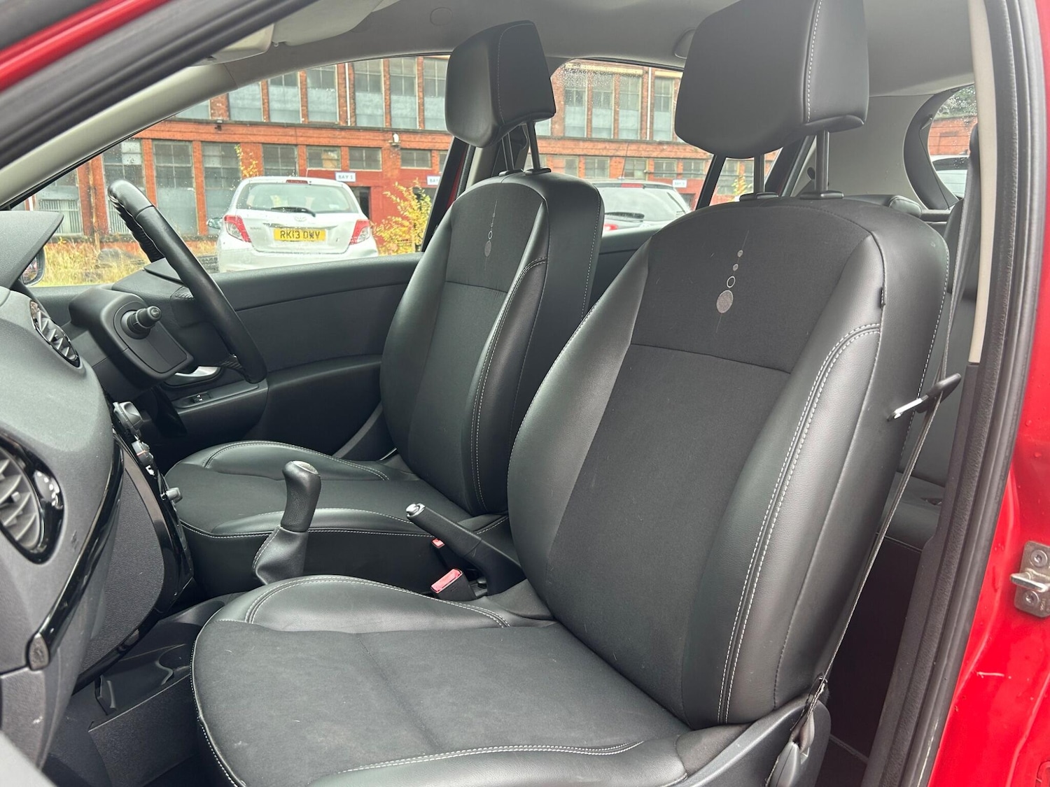 Used Renault Clio 2012 for sale - 76513210: Photo 17