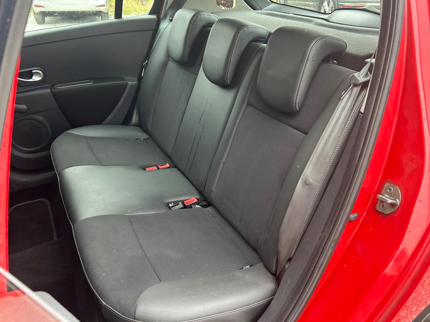 Used Renault Clio 2012 for sale - 76513210: Photo 30