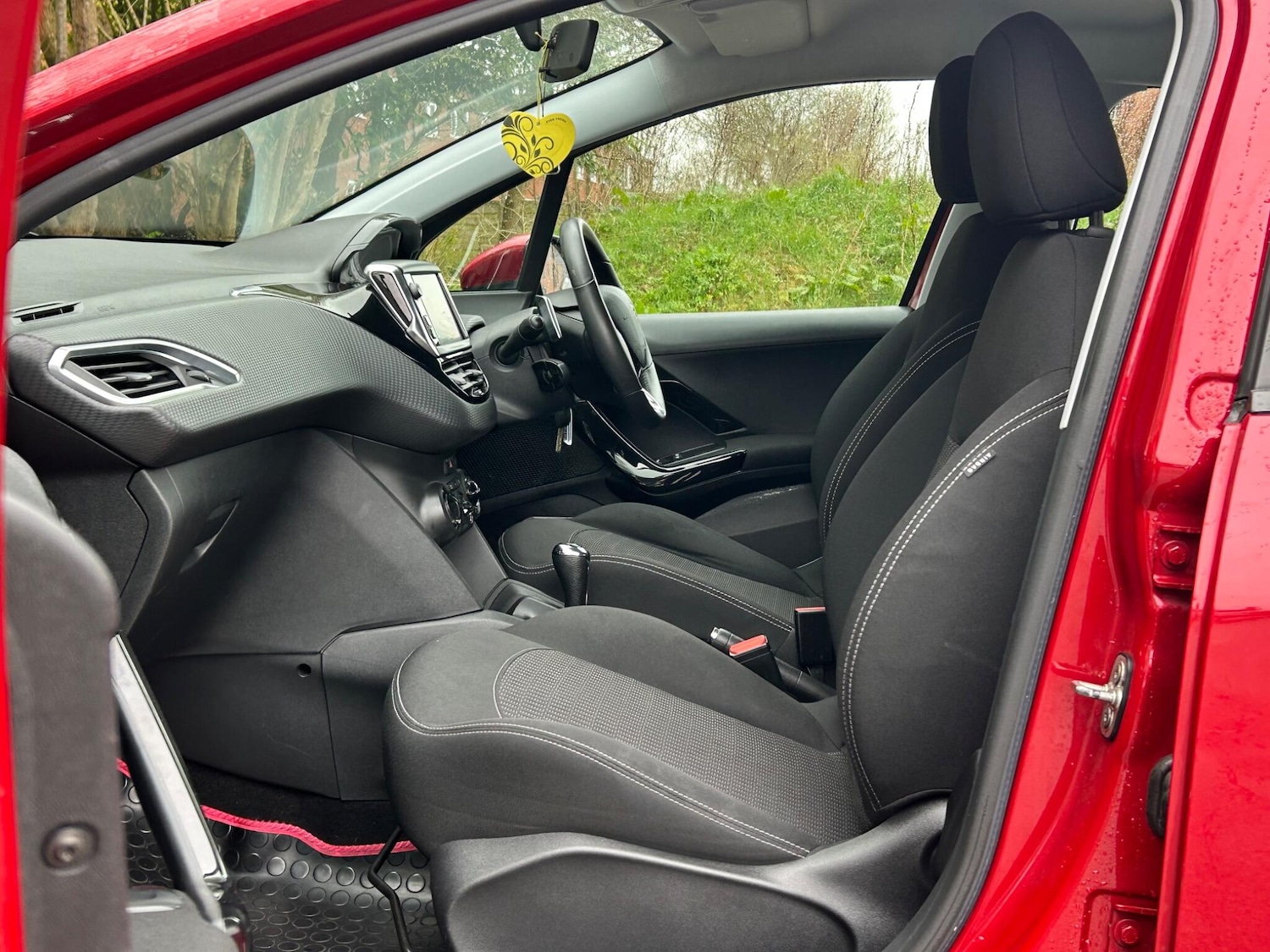 Used Peugeot 208 2018 for sale - 78086058: Photo 25