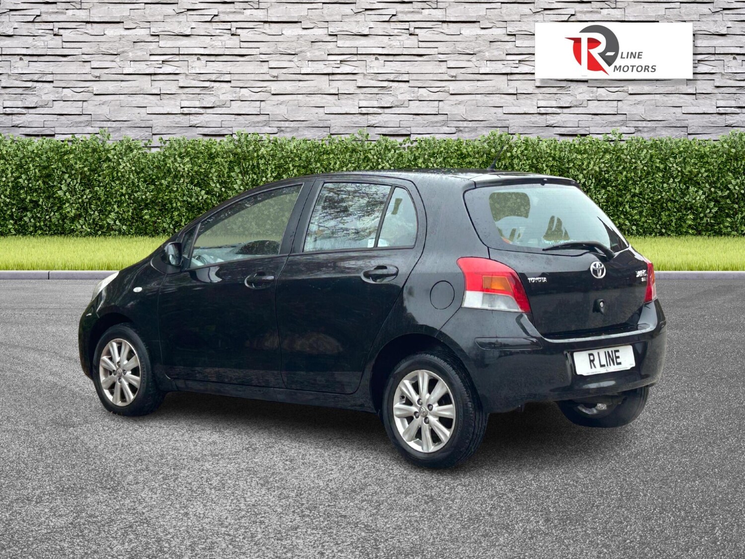 Used Toyota Yaris for sale - 77574624: Photo 12