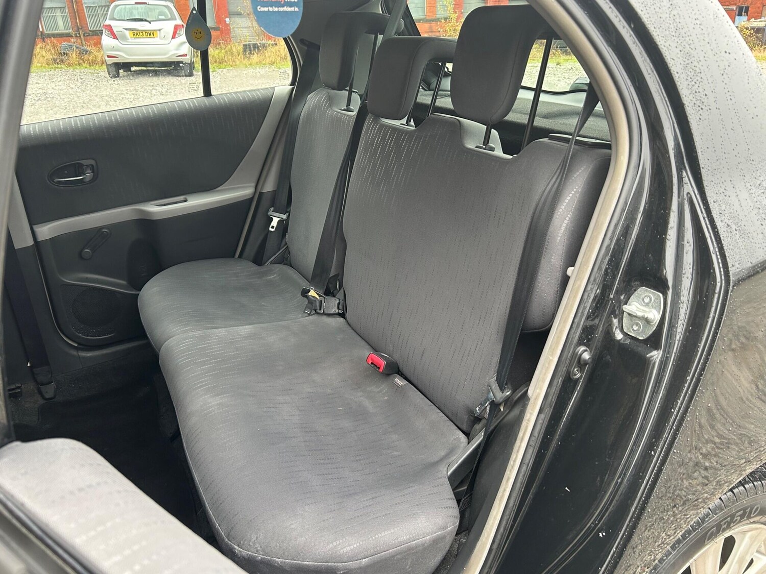 Used Toyota Yaris for sale - 77574624: Photo 19