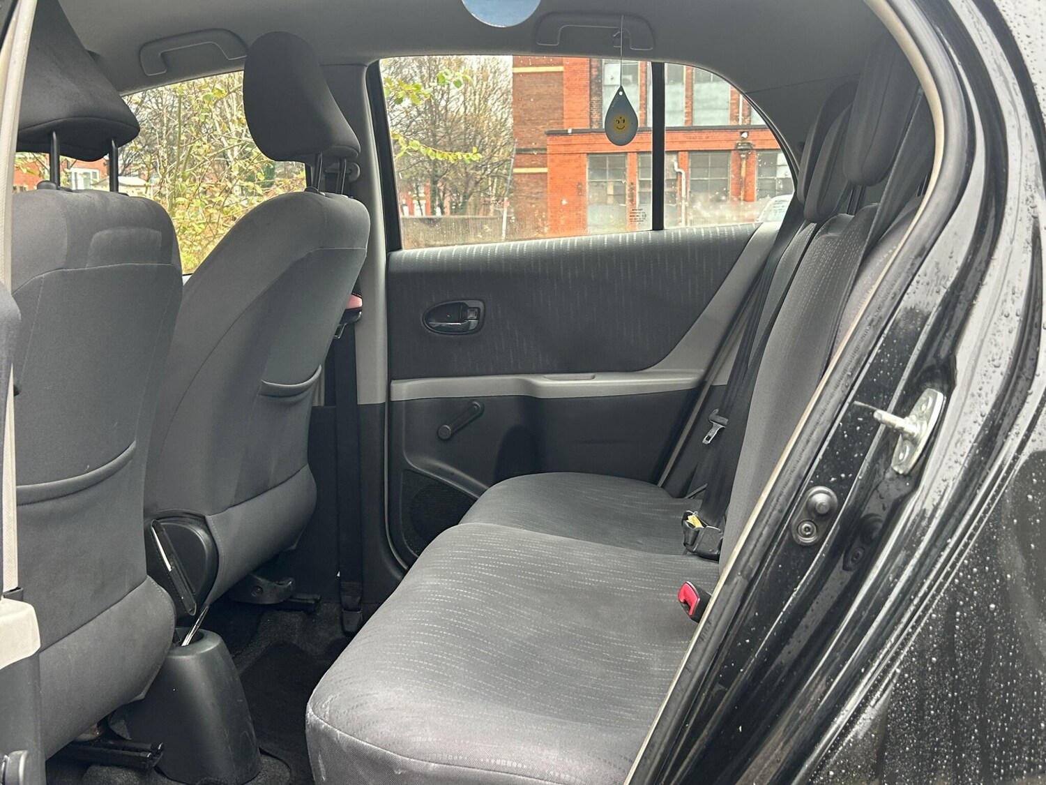 Used Toyota Yaris for sale - 77574624: Photo 21