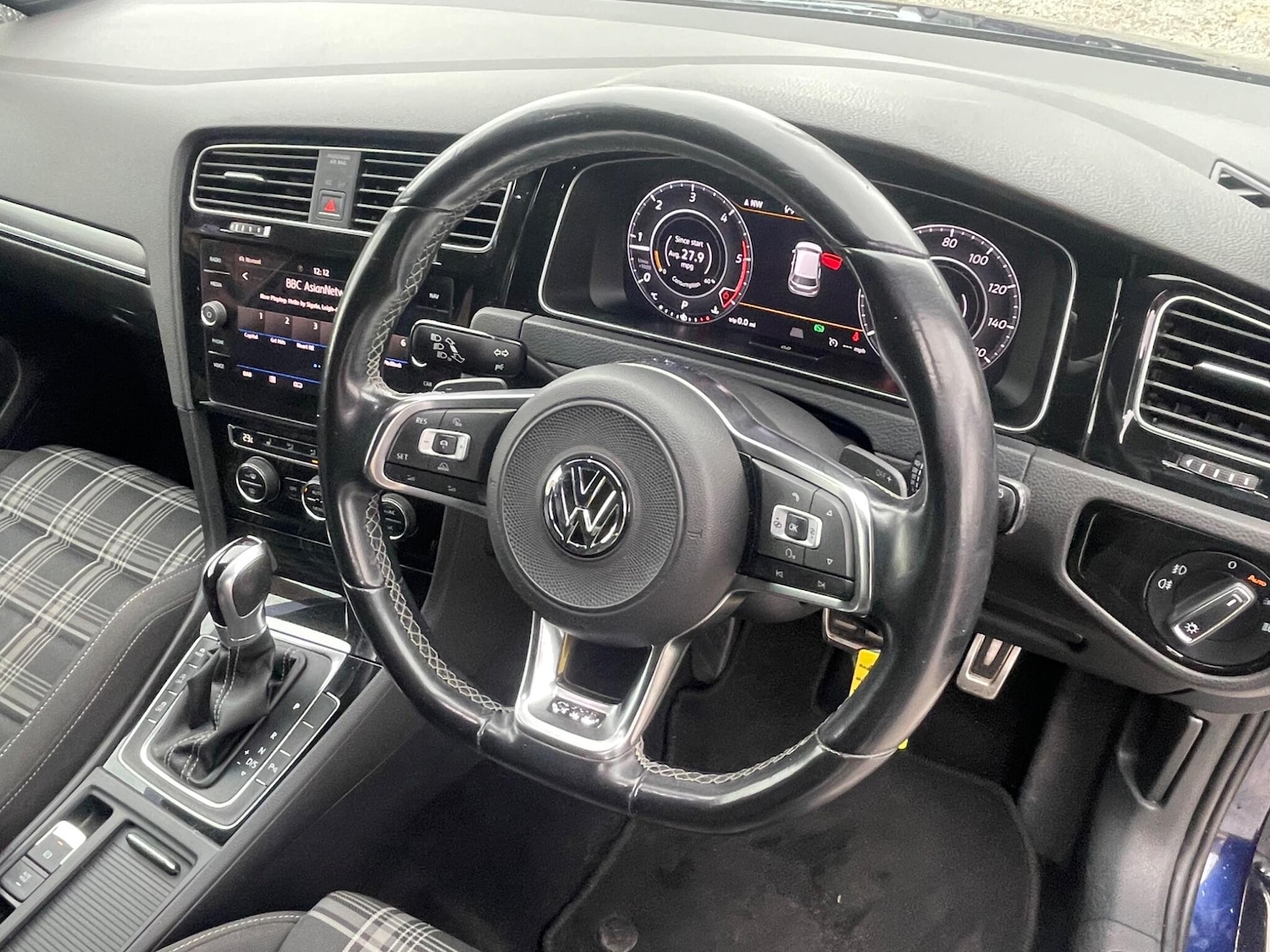 Used Volkswagen Golf 2017 for sale - 76151240: Photo 15