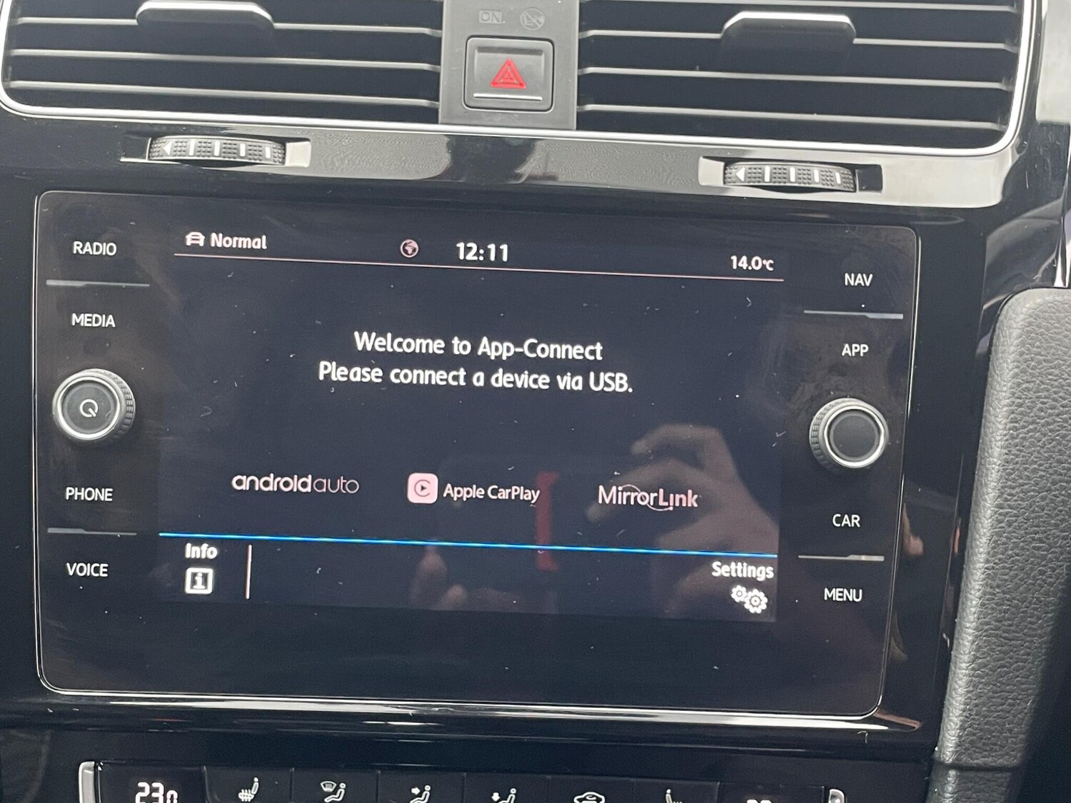 Used Volkswagen Golf 2017 for sale - 76151240: Photo 31